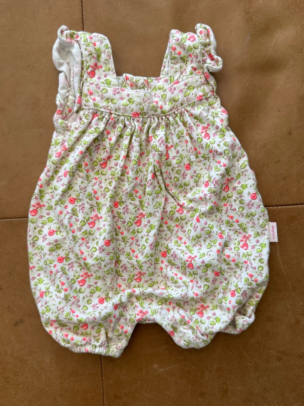 💙$5 FLASH SALE💙Gap Newborn Romper